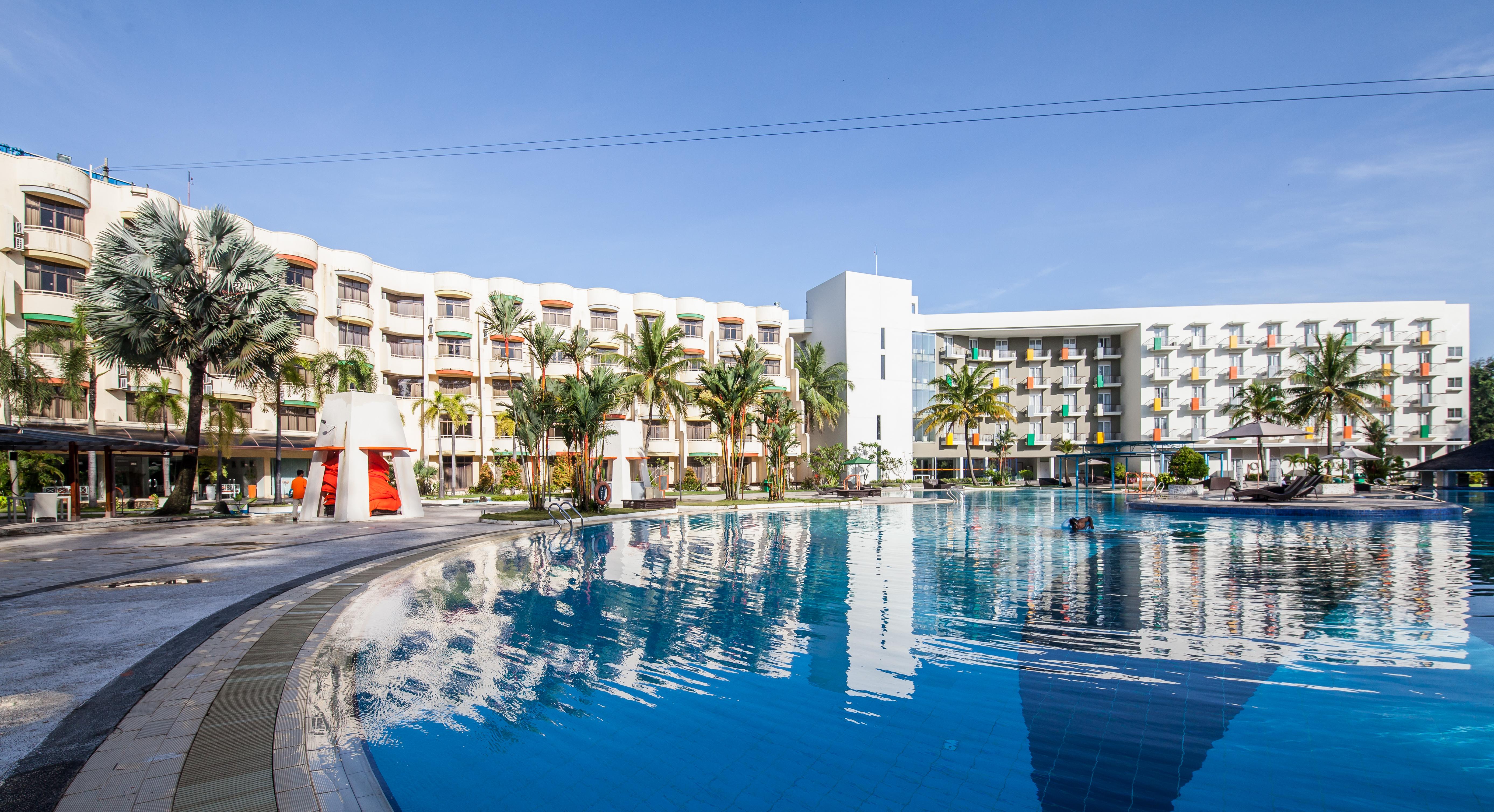 Harris Resort Batam Waterfront Sekupang Buitenkant foto