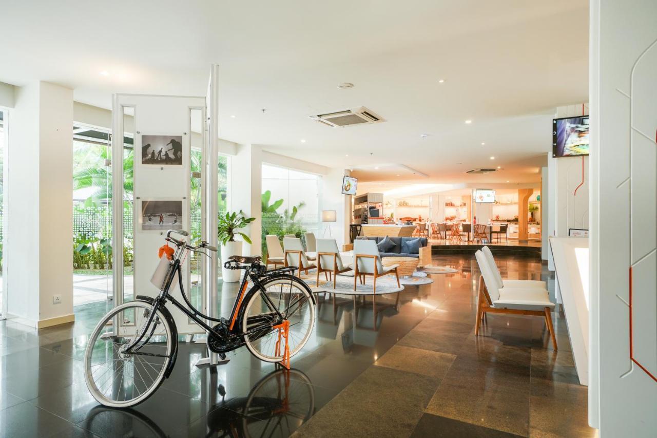 Harris Resort Batam Waterfront Sekupang Buitenkant foto